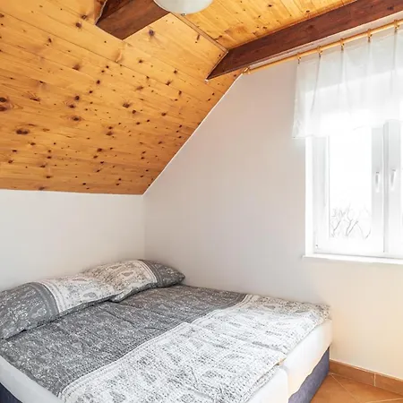 Na Habánské 639, * Velké Bílovice